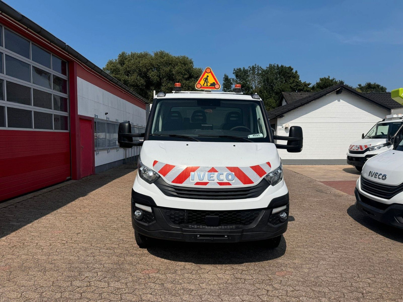 Iveco 70C18 Kipper 3625 kg Nutzlast! Klima EURO 6C - Van jungkit: gambar 2 Iveco 70C18 Kipper 3625 kg Nutzlast! Klima EURO 6C - Van jungkit: gambar 2