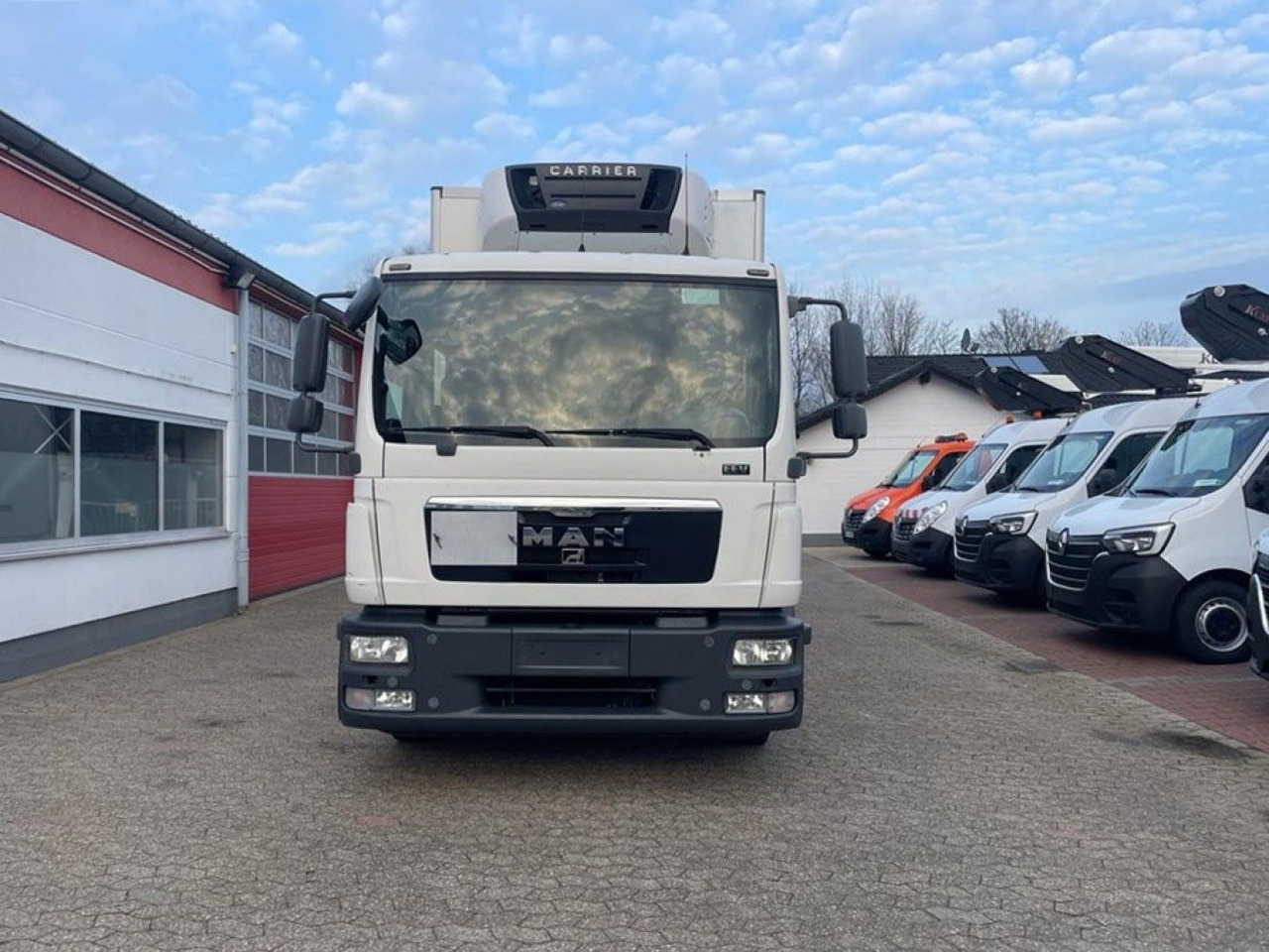 MAN TGL 10.220 Doka Tiefkühlkoffer LBW 1.5t - Truk berpendingin: gambar 2 MAN TGL 10.220 Doka Tiefkühlkoffer LBW 1.5t - Truk berpendingin: gambar 2