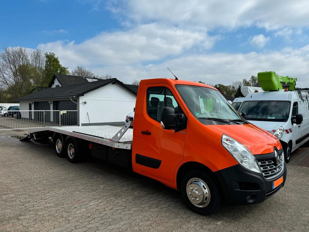 Renault Master Autotransporter - Truk pengangkut mobil: gambar 3 Renault Master Autotransporter - Truk pengangkut mobil: gambar 3