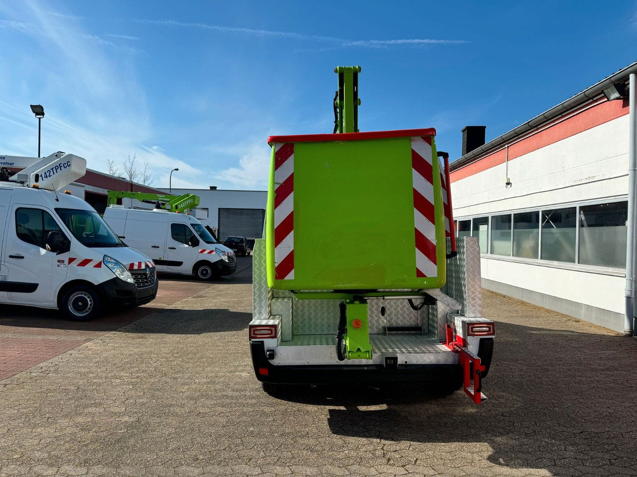 Renault Master Steiger France Elévateur 142 TPFc - Platform udara yang dipasang di truk: gambar 5 Renault Master Steiger France Elévateur 142 TPFc - Platform udara yang dipasang di truk: gambar 5