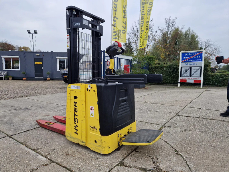 Hyster S1.5S elektrische stapelaar hefhoogte 3.17m. - Penumpuk: gambar 4 Hyster S1.5S elektrische stapelaar hefhoogte 3.17m. - Penumpuk: gambar 4