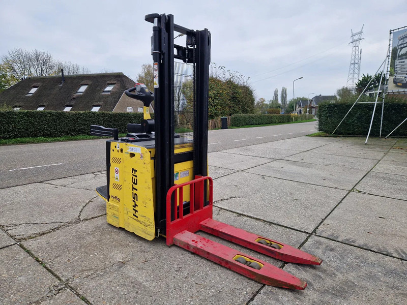 Hyster S1.5S elektrische stapelaar hefhoogte 3.17m. - Penumpuk: gambar 2 Hyster S1.5S elektrische stapelaar hefhoogte 3.17m. - Penumpuk: gambar 2