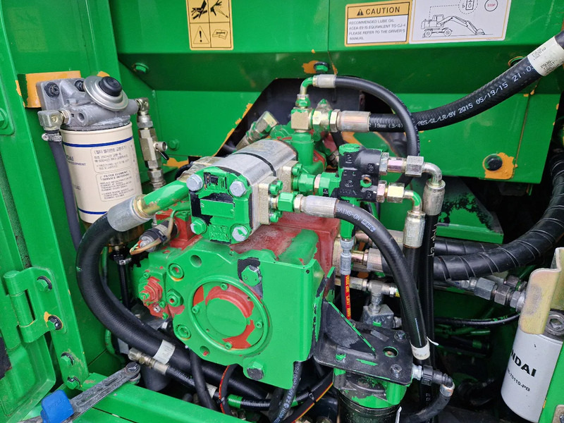 Hyundai Robex 160W-9A met 6-cilinder Cummins motor - Ekskavator roda: gambar 4 Hyundai Robex 160W-9A met 6-cilinder Cummins motor - Ekskavator roda: gambar 4