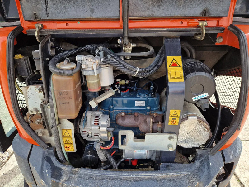 Kubota KX019-4 CW05 met 2 bakken - Ekskavator mini: gambar 5 Kubota KX019-4 CW05 met 2 bakken - Ekskavator mini: gambar 5