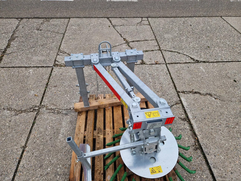 Diversen Kuijpers onkruidborstel met 3-punts ophanging ALS NIEUW!! - Lampiran untuk Peralatan pertanian: gambar 5 Diversen Kuijpers onkruidborstel met 3-punts ophanging ALS NIEUW!! - Lampiran untuk Peralatan pertanian: gambar 5