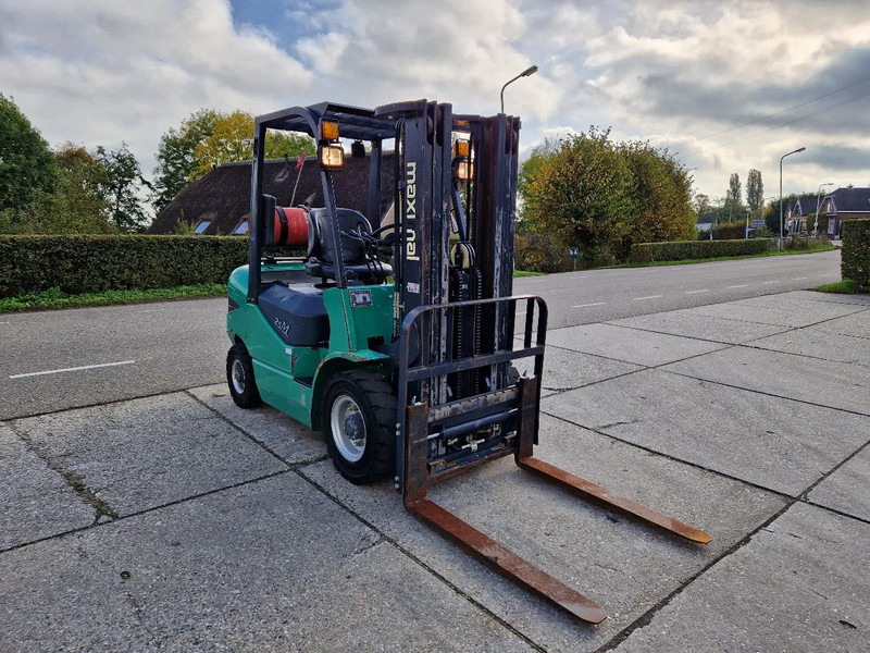 Maximal Nissan Zhejiang 2.5 ton LPG LOW HOURS - Forklift LPG: gambar 3 Maximal Nissan Zhejiang 2.5 ton LPG LOW HOURS - Forklift LPG: gambar 3