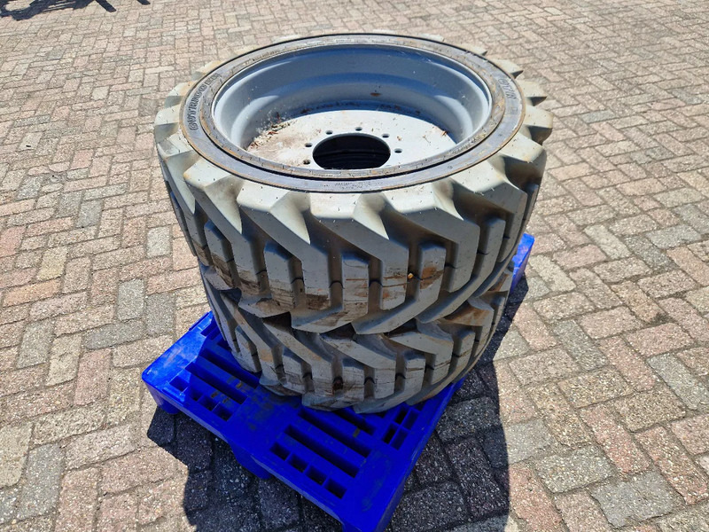 Onbekend 3x nieuwe OUTRIGGER volgeschuimde hoogwerkerband met velg - Ban: gambar 2 Onbekend 3x nieuwe OUTRIGGER volgeschuimde hoogwerkerband met velg - Ban: gambar 2