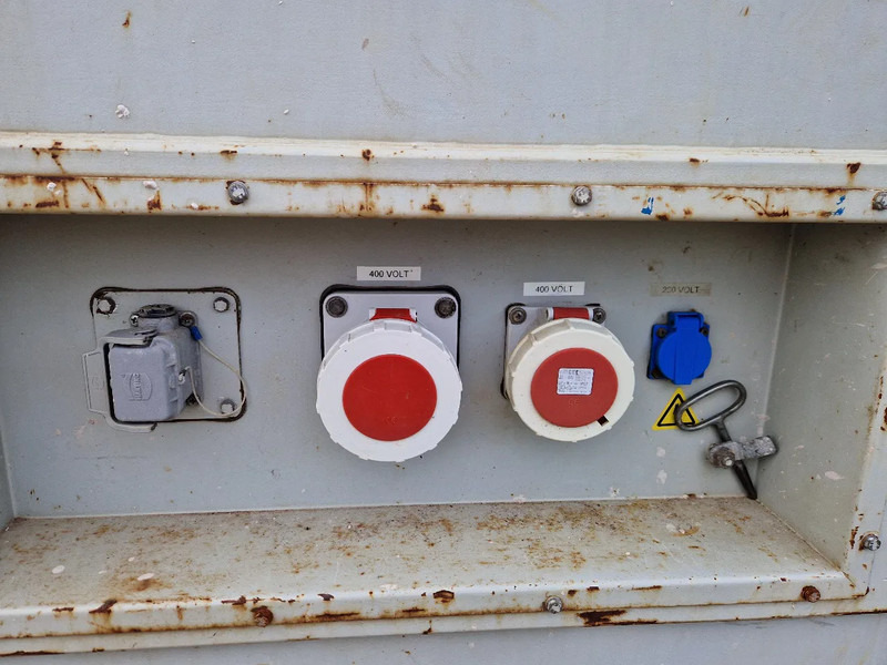 Onbekend geluidgedempt aggregaat met Stamford generator 72.5 kVA - Genset: gambar 5 Onbekend geluidgedempt aggregaat met Stamford generator 72.5 kVA - Genset: gambar 5