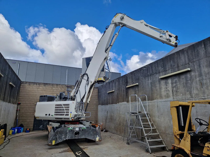 Sennebogen 821 overslagkraan - Mesin pengisi: gambar 2 Sennebogen 821 overslagkraan - Mesin pengisi: gambar 2