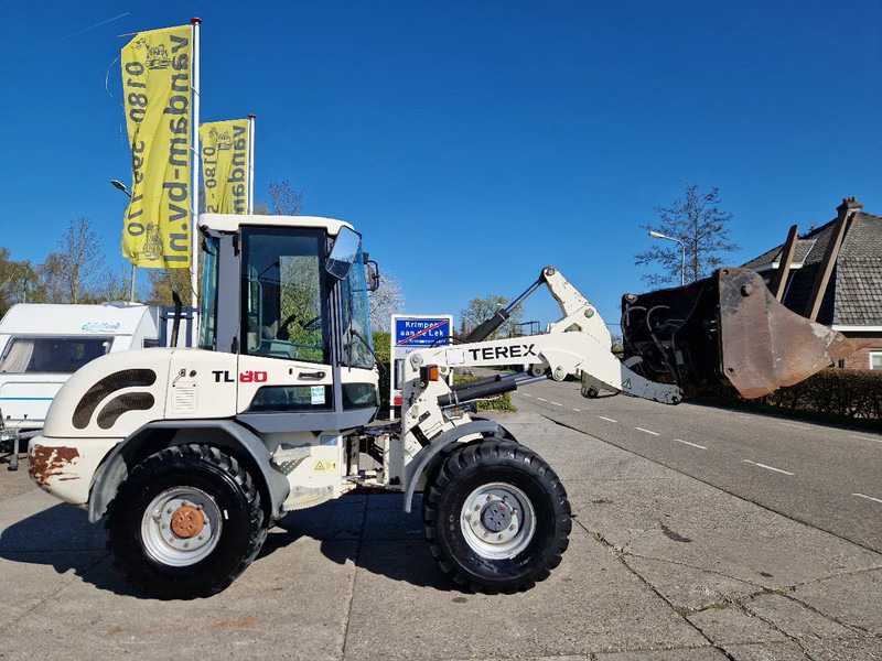 Terex TL80 palletvorken en 4in1-bak - Wheel loader: gambar 2 Terex TL80 palletvorken en 4in1-bak - Wheel loader: gambar 2