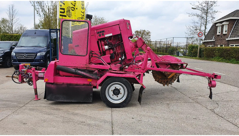 VERMEER SC1102 stobbenfrees/stronkenfrees op aanhanger - Penggiling tunggul: gambar 1 VERMEER SC1102 stobbenfrees/stronkenfrees op aanhanger - Penggiling tunggul: gambar 1