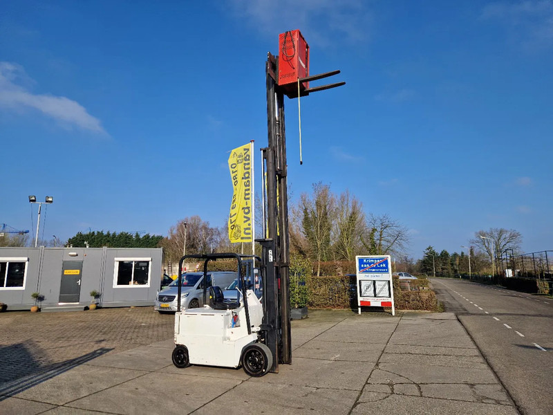 Forklift listrik Yale 4.5 ton elektrisch triplomast: gambar 9 Forklift listrik Yale 4.5 ton elektrisch triplomast: gambar 9