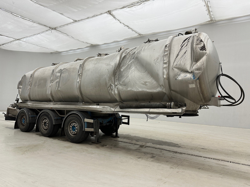 D-Tec Tank* - Semi-trailer tangki: gambar 3 D-Tec Tank* - Semi-trailer tangki: gambar 3