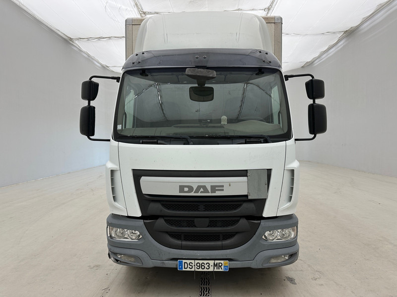 DAF LF 220 - Truk box: gambar 2 DAF LF 220 - Truk box: gambar 2