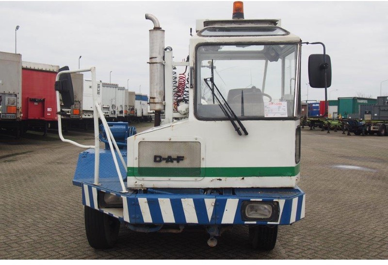 DAF RORO Terminal tractor TT13050H - Traktor terminal: gambar 2 DAF RORO Terminal tractor TT13050H - Traktor terminal: gambar 2