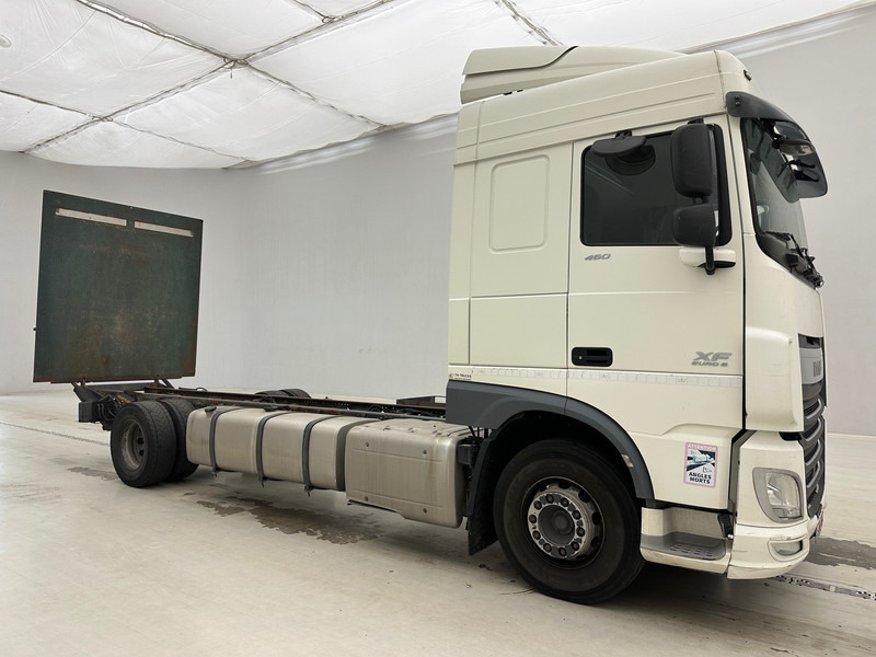 DAF XF 460 Space Cab - Truk sasis: gambar 3 DAF XF 460 Space Cab - Truk sasis: gambar 3