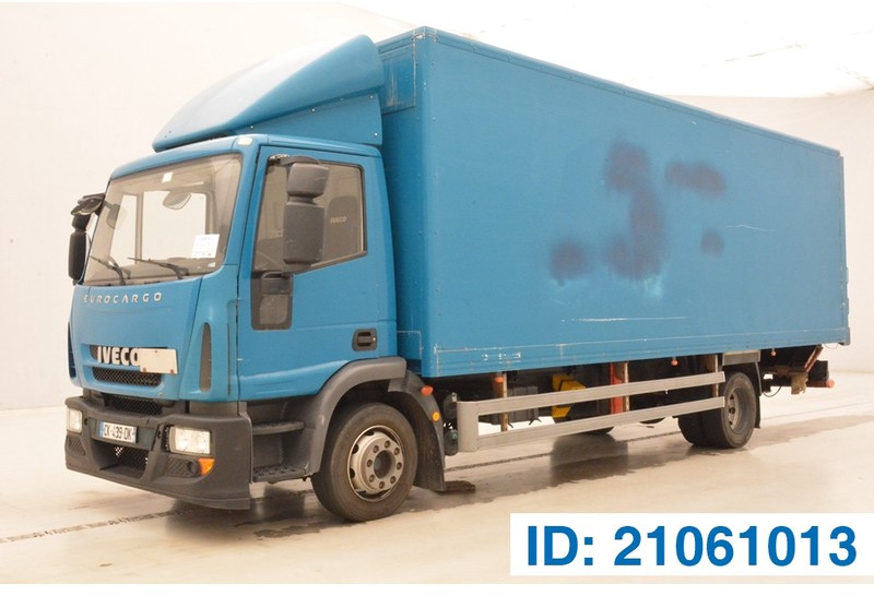 Iveco Eurocargo 120E18 - Truk box: gambar 1 Iveco Eurocargo 120E18 - Truk box: gambar 1