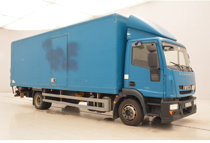 Iveco Eurocargo 120E18 - Truk box: gambar 3 Iveco Eurocargo 120E18 - Truk box: gambar 3