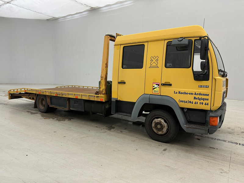 MAN 8.224* - Truk pengangkut mobil: gambar 3 MAN 8.224* - Truk pengangkut mobil: gambar 3
