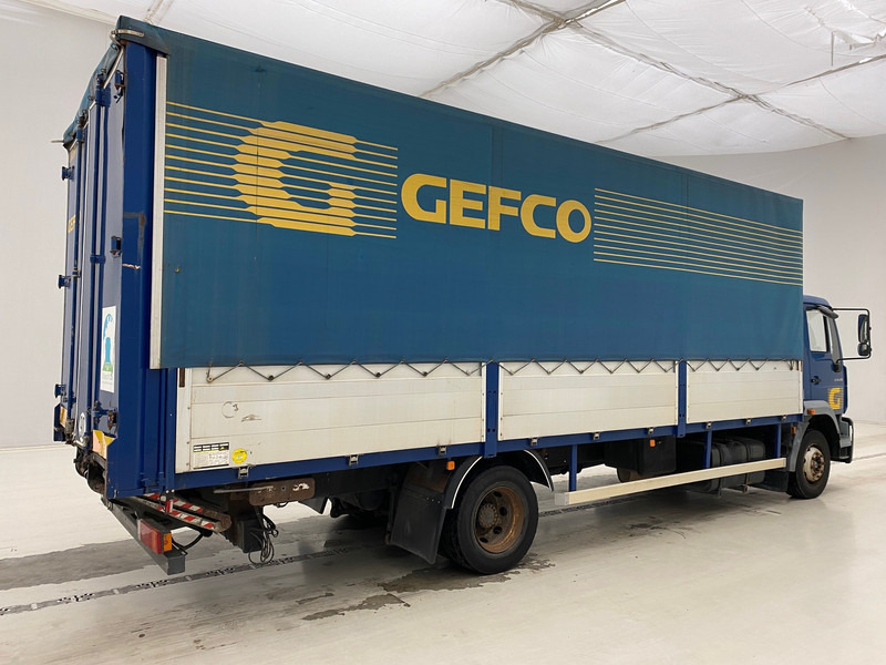 MAN LE 14.220 - Truk dengan terpal samping: gambar 4 MAN LE 14.220 - Truk dengan terpal samping: gambar 4