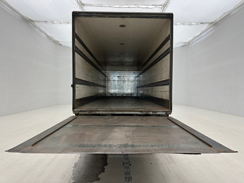 MAN TGA 26.313 - 6x2 - Truk box: gambar 5 MAN TGA 26.313 - 6x2 - Truk box: gambar 5