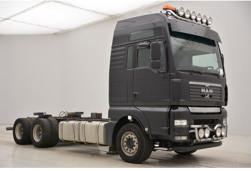 MAN TGA 28.530 - 6x2 - Truk sasis: gambar 3 MAN TGA 28.530 - 6x2 - Truk sasis: gambar 3