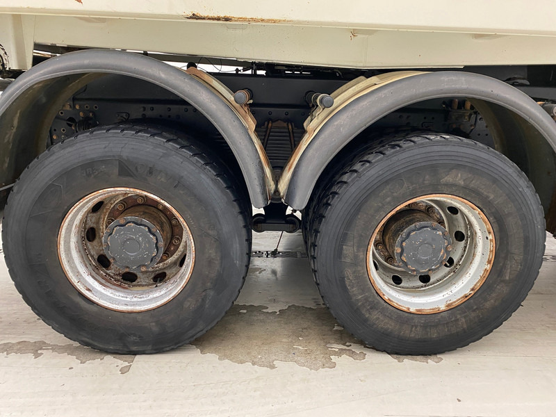 MAN TGA 33.350 - 6x4 - Truk jungkit: gambar 4 MAN TGA 33.350 - 6x4 - Truk jungkit: gambar 4