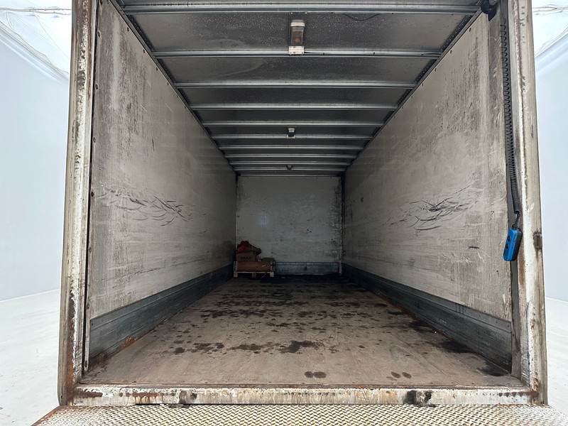 MAN TGL 12.220 - Truk box: gambar 5 MAN TGL 12.220 - Truk box: gambar 5