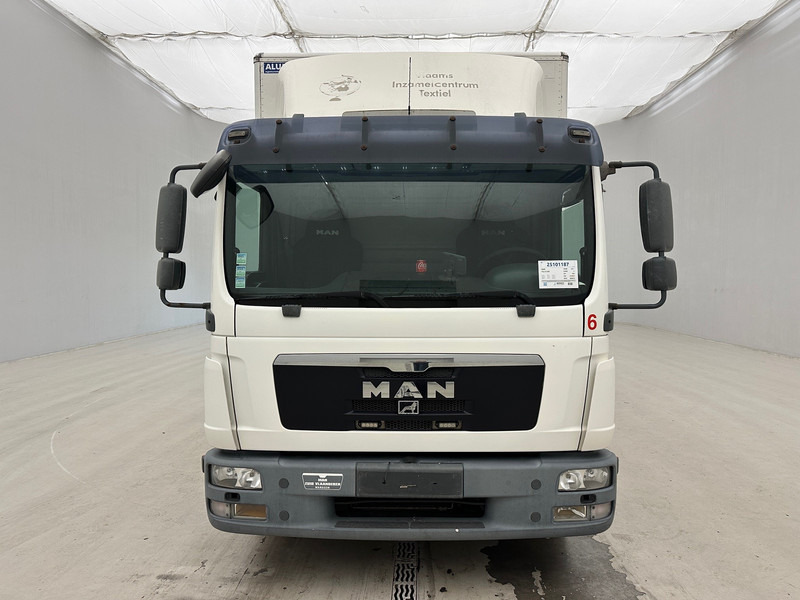 MAN TGL 12.220 - Truk box: gambar 2 MAN TGL 12.220 - Truk box: gambar 2