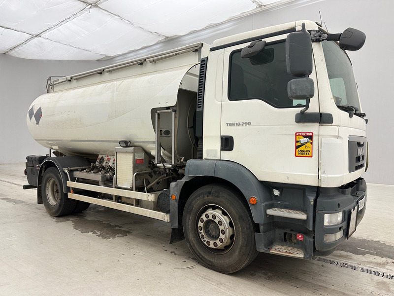 MAN TGM 18.290 - 4x2 - Truk tangki: gambar 3 MAN TGM 18.290 - 4x2 - Truk tangki: gambar 3