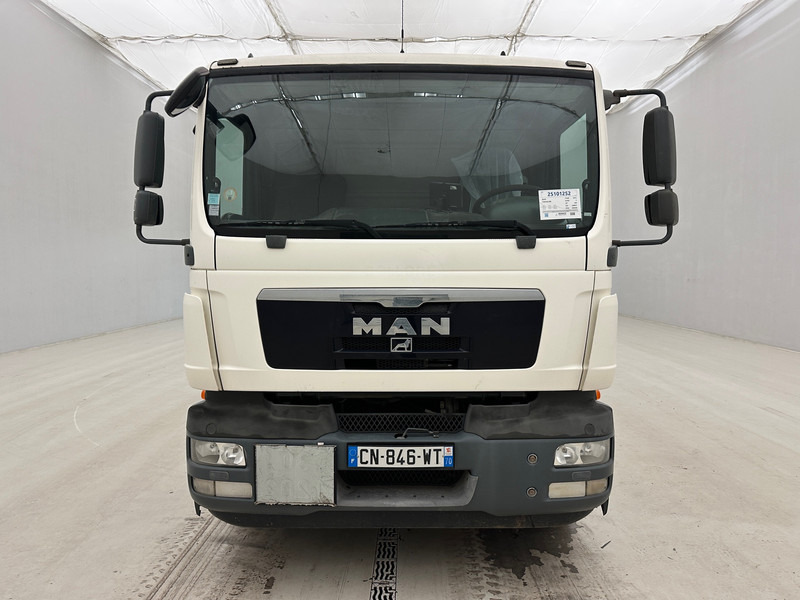 MAN TGM 18.290 - Truk tangki: gambar 2 MAN TGM 18.290 - Truk tangki: gambar 2