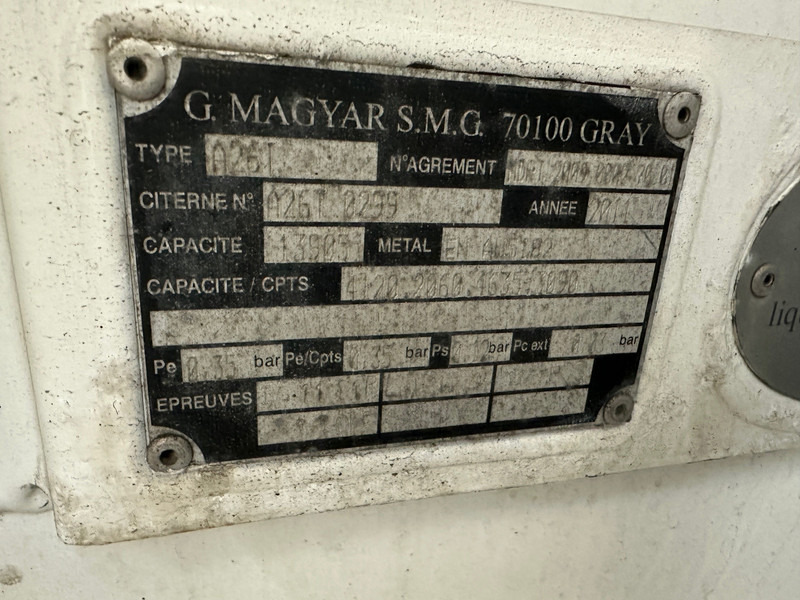 MAN TGM 18.290 - Truk tangki: gambar 4 MAN TGM 18.290 - Truk tangki: gambar 4