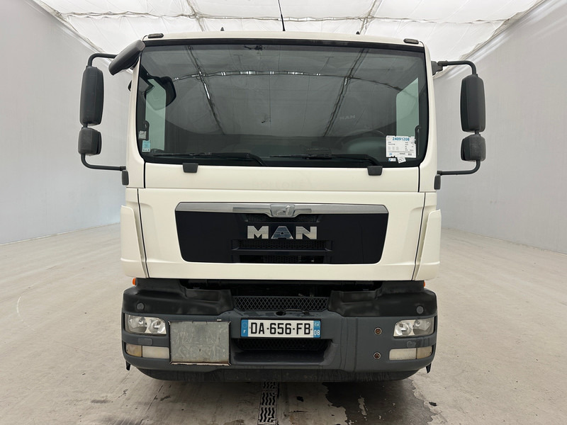 MAN TGM 26.340 - 6x2* - Truk tangki: gambar 2 MAN TGM 26.340 - 6x2* - Truk tangki: gambar 2