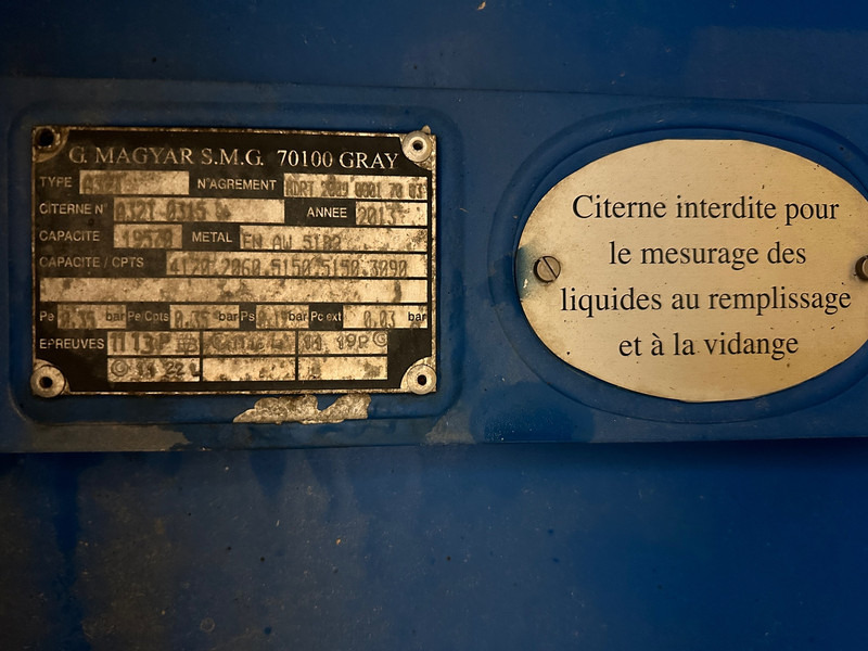 MAN TGM 26.340 - Truk tangki: gambar 4 MAN TGM 26.340 - Truk tangki: gambar 4