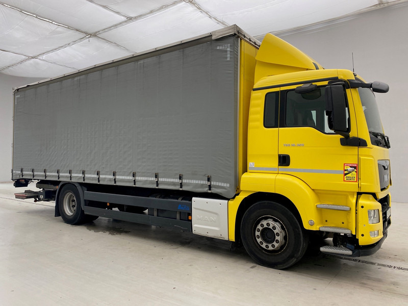 MAN TGS 18.320 - Truk dengan terpal samping: gambar 3 MAN TGS 18.320 - Truk dengan terpal samping: gambar 3
