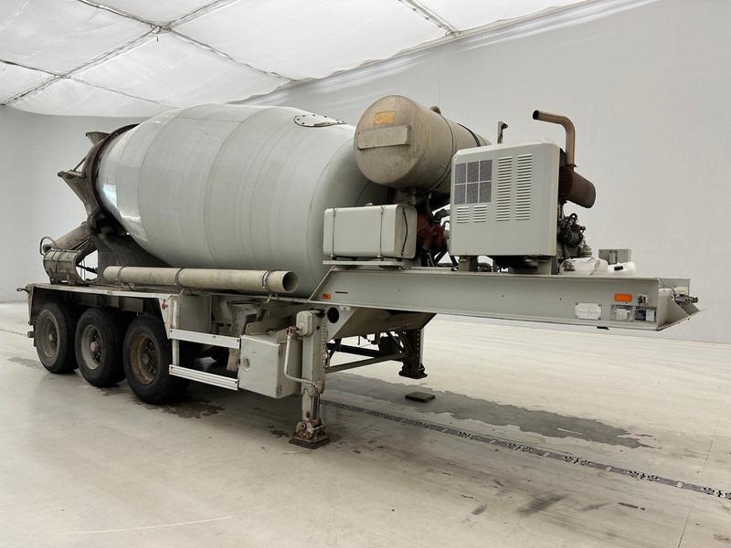 MOL Mixer 10 cub - Semi-trailer mixer beton: gambar 3 MOL Mixer 10 cub - Semi-trailer mixer beton: gambar 3
