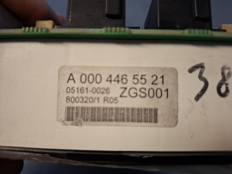 Mercedes-Benz A0004465521 Toerenteller A0004465521 - Dasbor untuk Truk: gambar 4 Mercedes-Benz A0004465521 Toerenteller A0004465521 - Dasbor untuk Truk: gambar 4