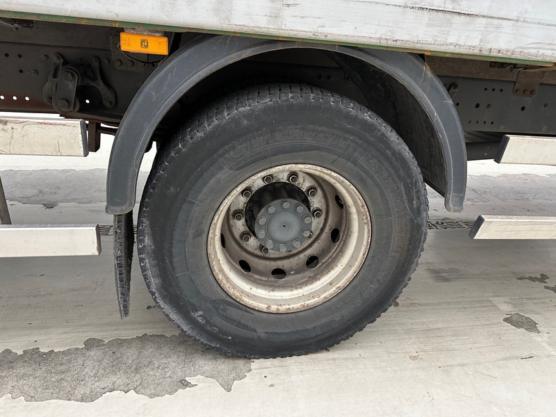 Mercedes-Benz Atego 1823 - Truk dengan terpal samping: gambar 4 Mercedes-Benz Atego 1823 - Truk dengan terpal samping: gambar 4