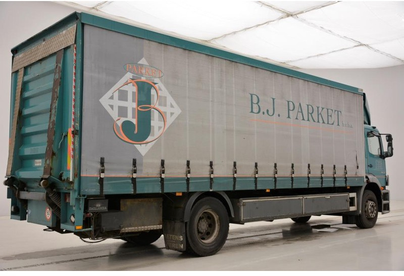 Mercedes-Benz Atego 1823 - damaged engine* - Truk dengan terpal samping: gambar 4 Mercedes-Benz Atego 1823 - damaged engine* - Truk dengan terpal samping: gambar 4