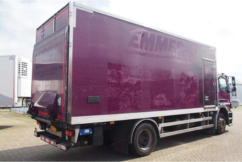 Mercedes-Benz Axor 1824 - Truk berpendingin: gambar 4 Mercedes-Benz Axor 1824 - Truk berpendingin: gambar 4