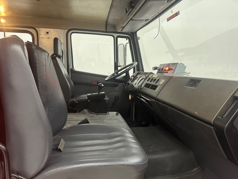 Mercedes-Benz Ecoliner 1124 - Truk pemadam kebakaran: gambar 5 Mercedes-Benz Ecoliner 1124 - Truk pemadam kebakaran: gambar 5