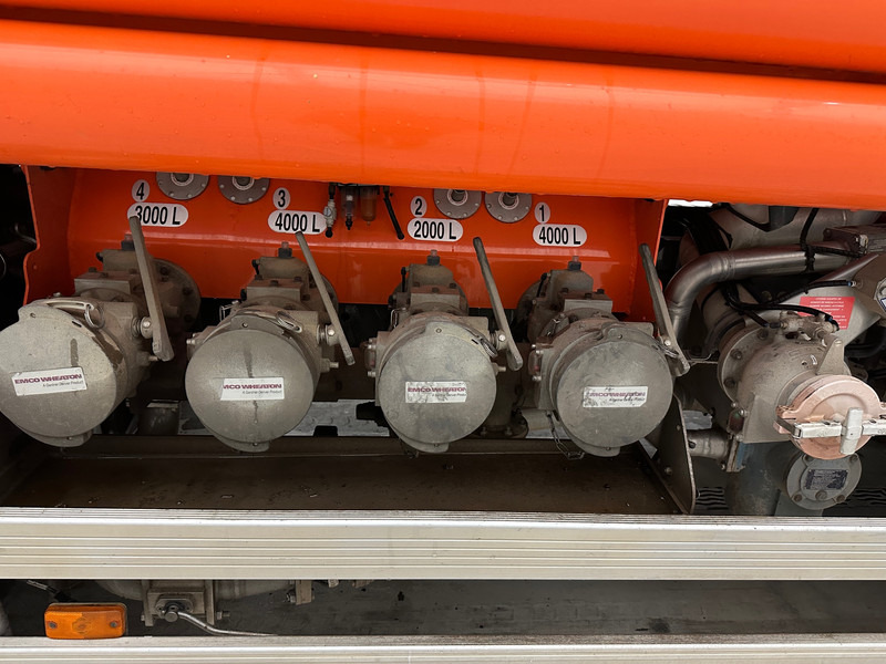 Renault Premium 340 DXi - Truk tangki: gambar 4 Renault Premium 340 DXi - Truk tangki: gambar 4