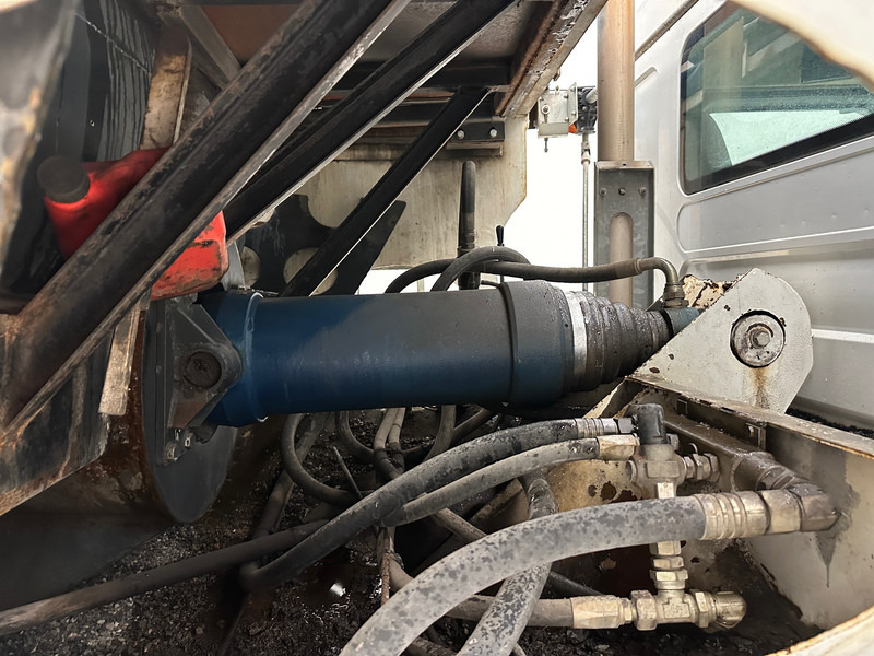 Renault Premium 370 - Truk jungkit: gambar 4 Renault Premium 370 - Truk jungkit: gambar 4