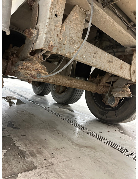 Robuste Kaiser 60 cub in alu - Semi-trailer jungkit: gambar 4 Robuste Kaiser 60 cub in alu - Semi-trailer jungkit: gambar 4