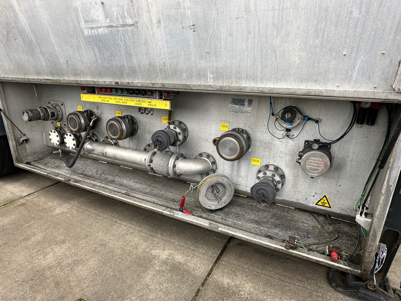 Stokota Tank 39000 L - Semi-trailer tangki: gambar 5 Stokota Tank 39000 L - Semi-trailer tangki: gambar 5