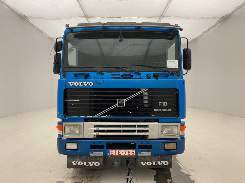Volvo F10.320* - Truk sasis: gambar 2 Volvo F10.320* - Truk sasis: gambar 2