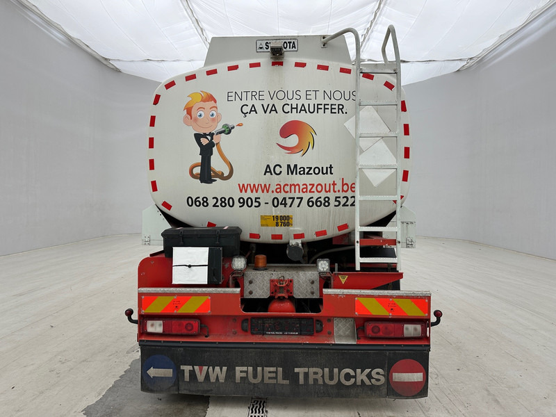 Volvo FE 280 - Truk tangki: gambar 5 Volvo FE 280 - Truk tangki: gambar 5
