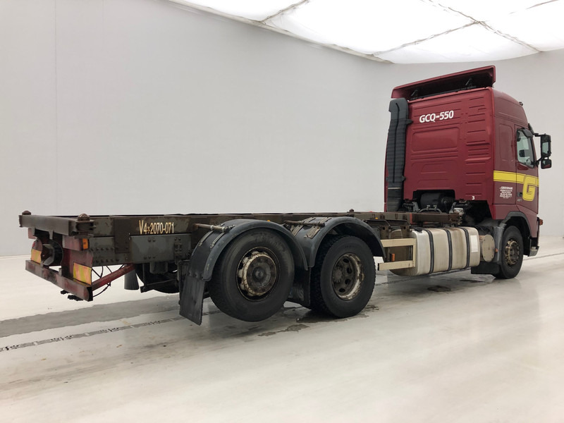 Volvo FH12.420 Globetrotter - Truk sasis: gambar 4 Volvo FH12.420 Globetrotter - Truk sasis: gambar 4