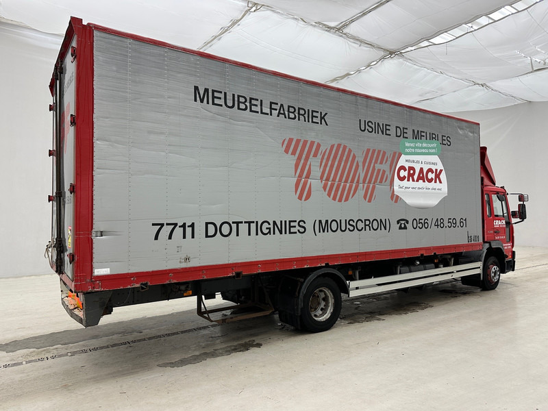 Volvo FL 220 - Pengangkut kontainer/ Container truck: gambar 4 Volvo FL 220 - Pengangkut kontainer/ Container truck: gambar 4