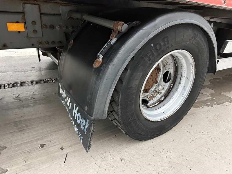 Volvo FL 220 - Truk box: gambar 4 Volvo FL 220 - Truk box: gambar 4